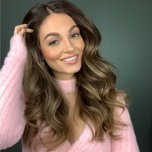 Meet your Posher, Tiffany